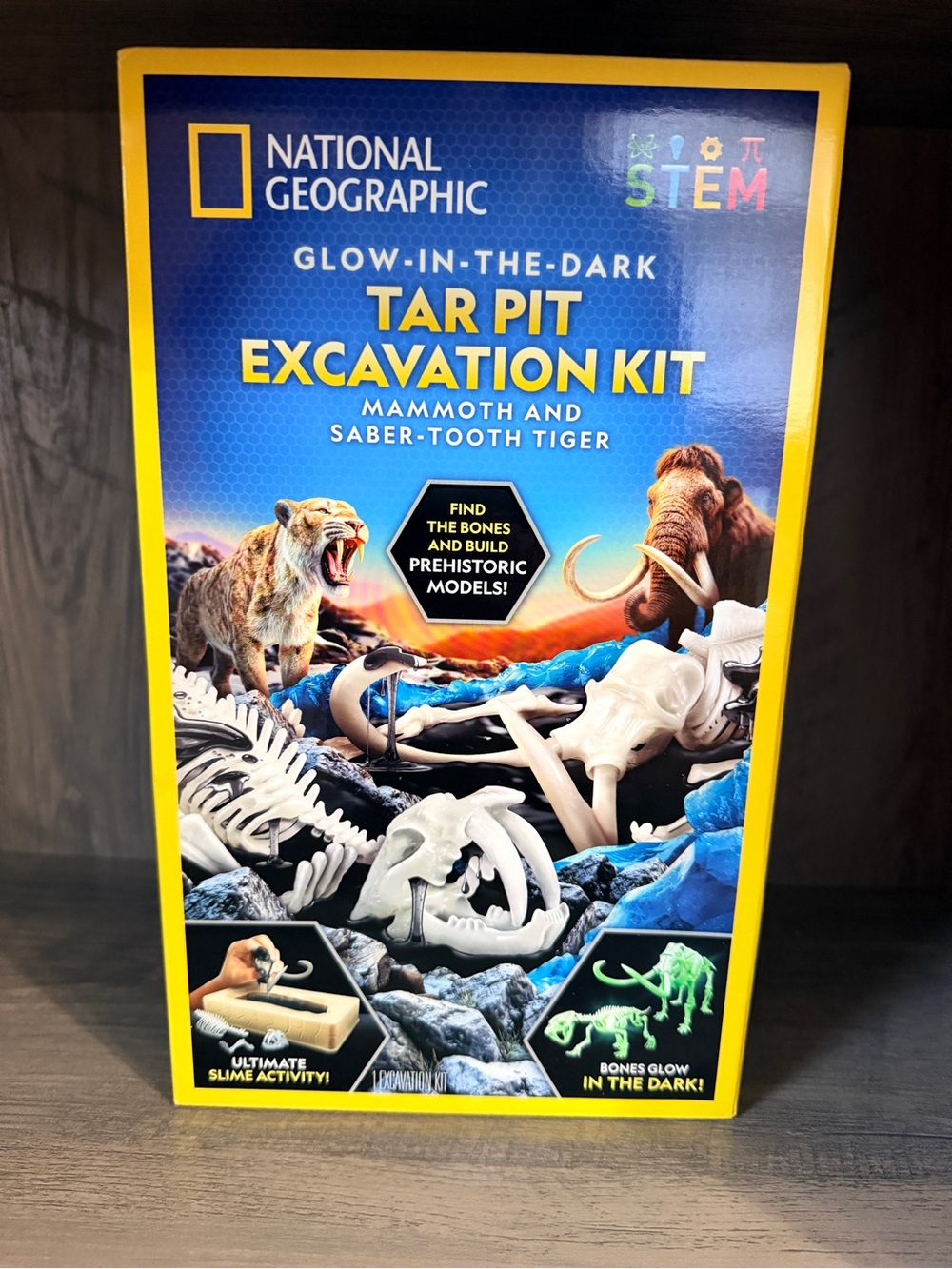 National Geographic Glow-in-the-Dark Tar Pit Excavation Kit - Blue and Yellow